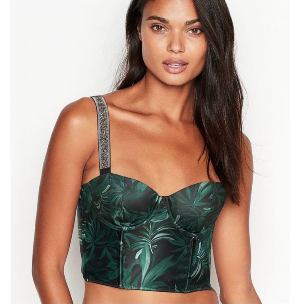 NWOT Victoria’s Secret Palm Balconette Bra 36DD